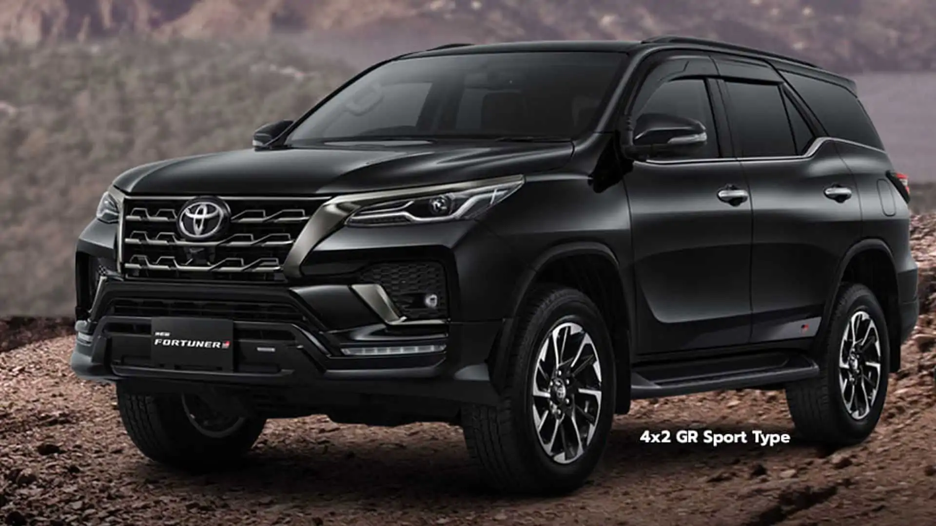 Toyota Fortuner SUV available for rent in Karachi – stylish and well-maintained vehicle parked